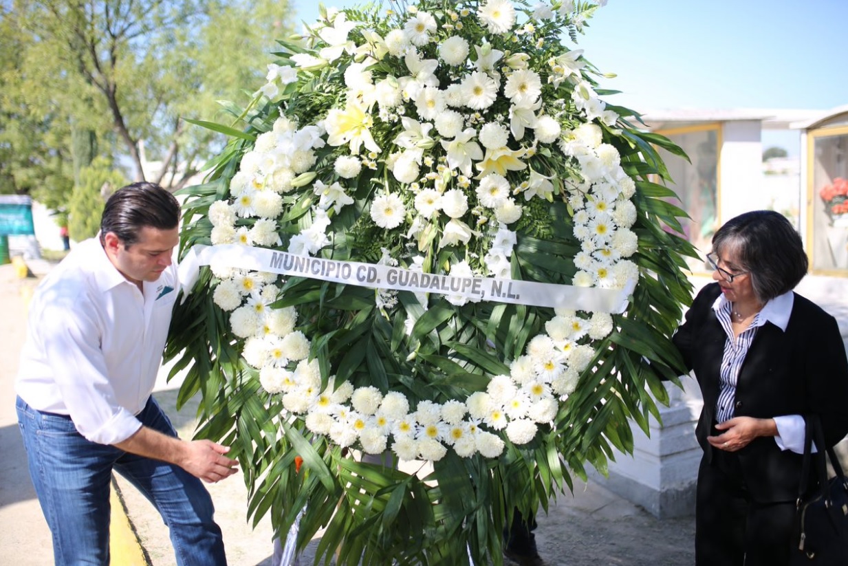 paco-panteones-listos-2