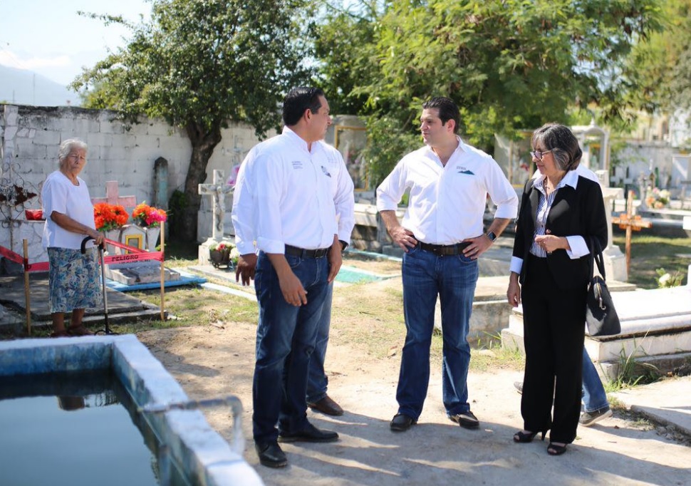 paco-panteones-listos-3