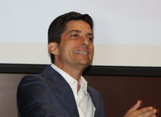 Felipe de Jesús Cantú basa su campaña política en la guerra sucia